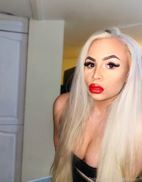 britishsquirt nudes model image