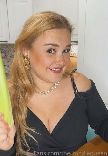 the foodiequeen sex star photos