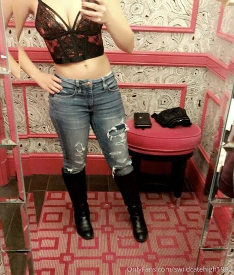 swildcatehigh1997 adult model img