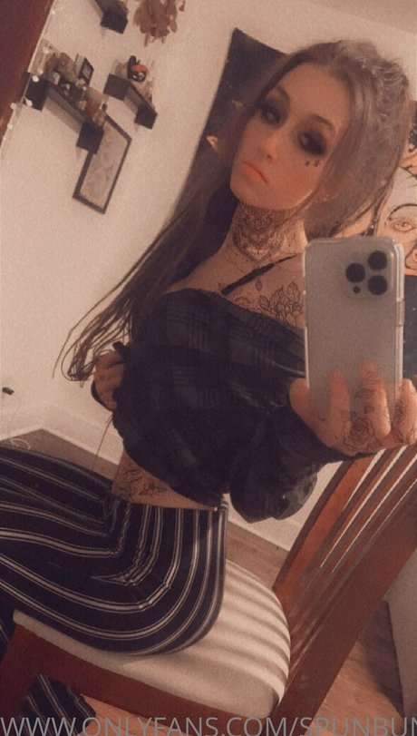 spunbunny erotic pornstar image