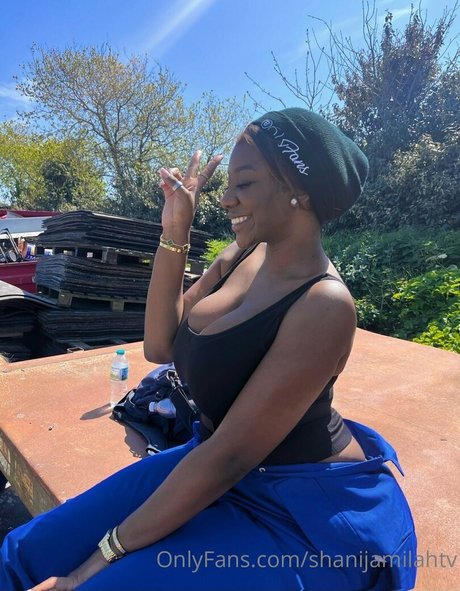 shanijamilahtv nude actress img