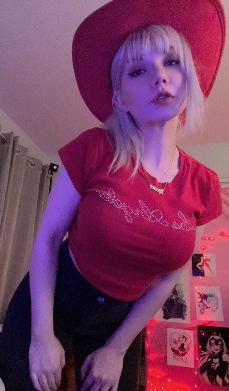 pinkharm nudes model pictures