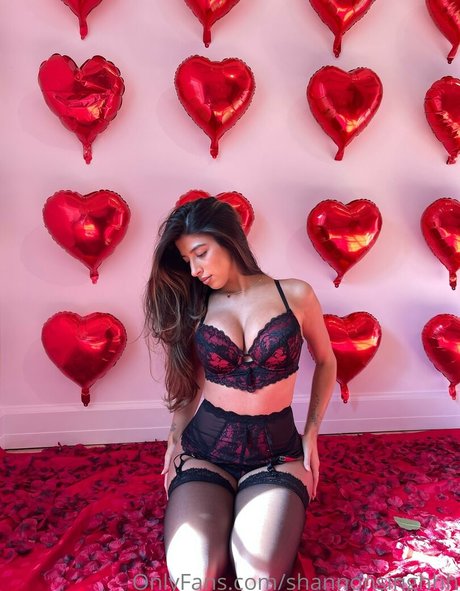 Alexa Campbell nudes star pics