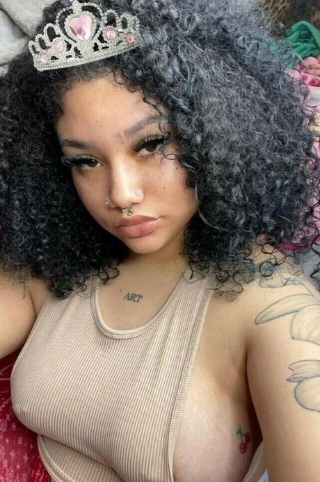 Onlymariahj model nudes image