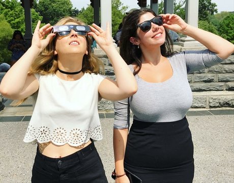 Emily H Barry model sex picture