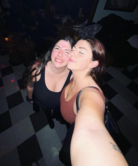 pawg threesome onlyfans beautiful porn archive