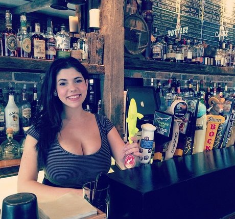 Emily H Barry star free images