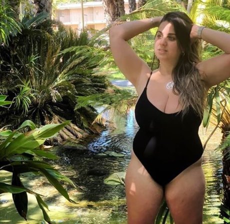 Sapir Sol nice actress pics