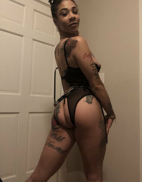 Ms Naturals perfect pornstar photo