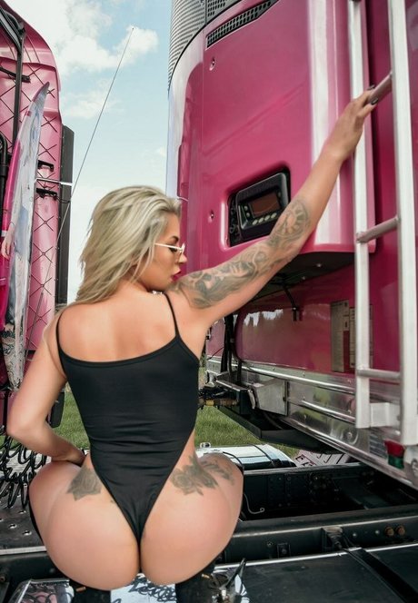 Sheila Bellaver pornstar pretty photos