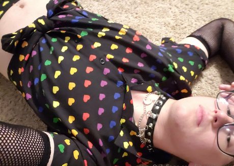 sequoia pup naked model img