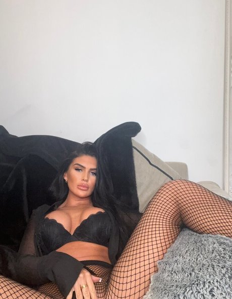 chalieparkes exclusive actress gallery