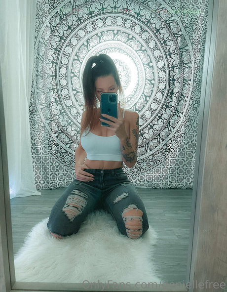 deniellefree sex actress images