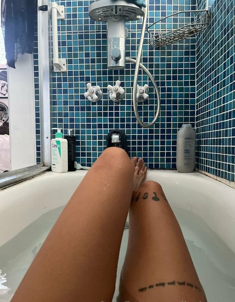 lizziepark exclusive actress images