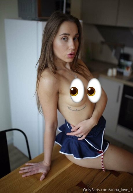 anna love 1 adult model pics
