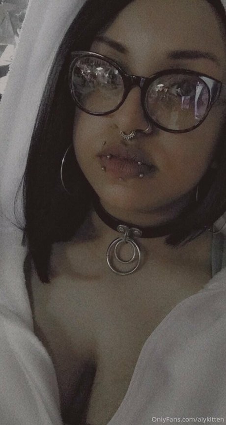 raeraejiggles xxx star img