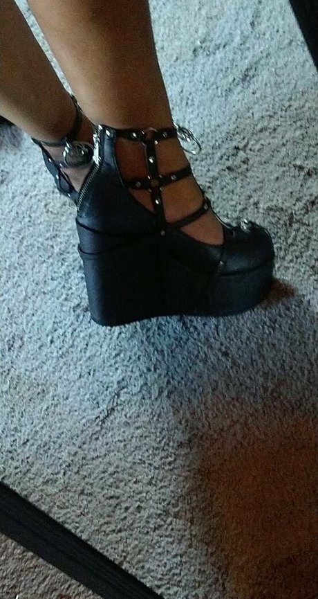 raeraejiggles erotic pornstar picture