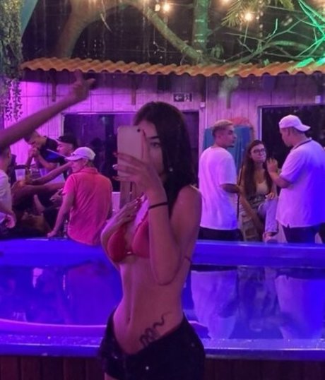 Beatriz Borelli perfect model galleries