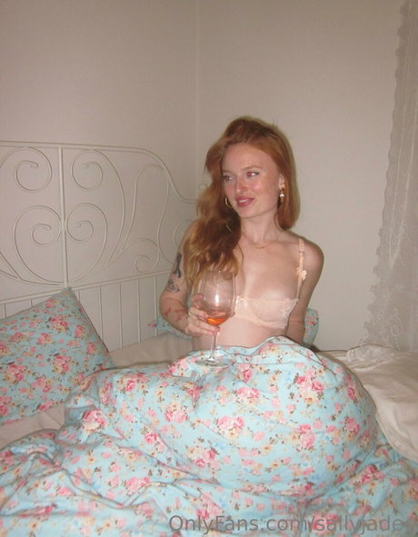 sallyjadee exclusive model picture