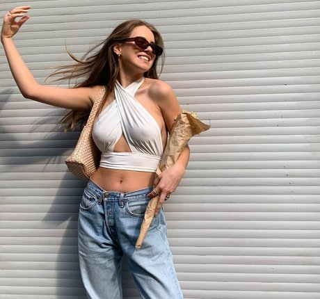 karlakubicaa exclusive model images