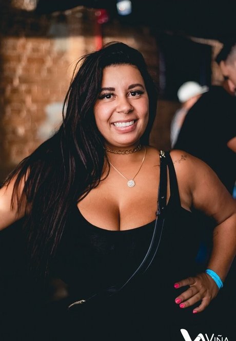 bi anchi00 sex star archive