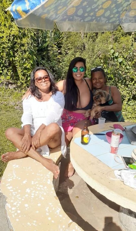 bi anchi00 pornographic model picture