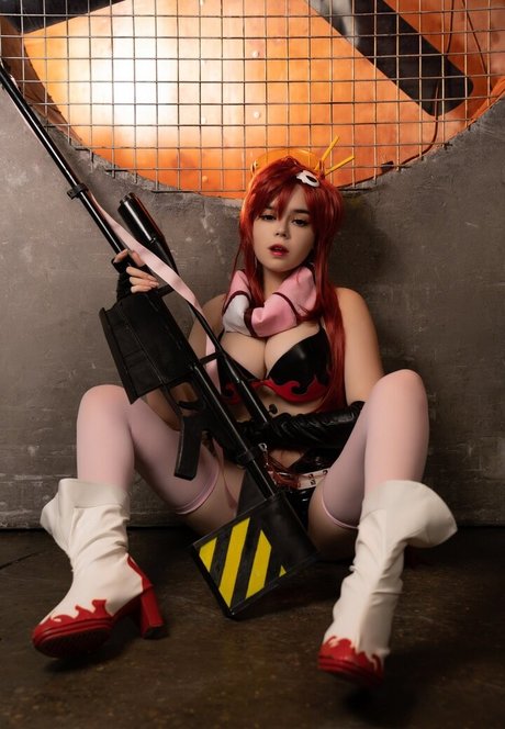 black way naked star img