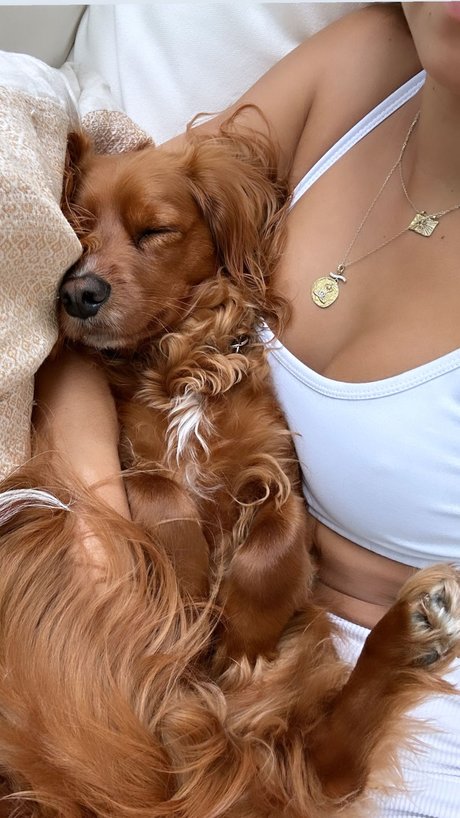 Brooke Blurton star pretty pic