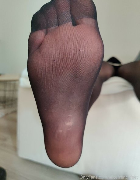 alicefrenchfeet exclusive actress image
