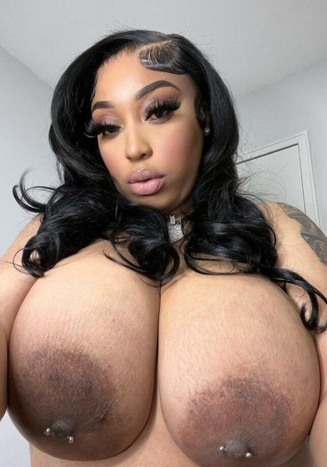 kinkykior model exclusive images