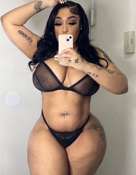 kinkykior perfect model pics