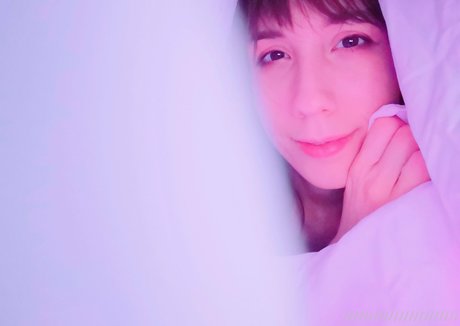 freemoralia top model image