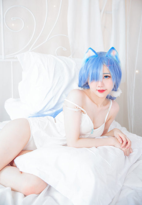 Iamdorasnow sexy model pictures