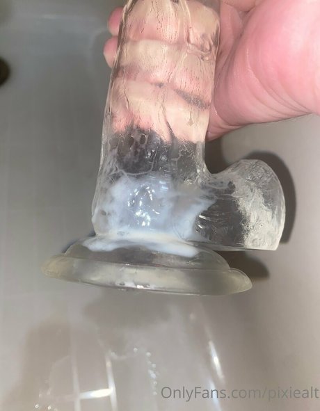 pixiealt star hot photos