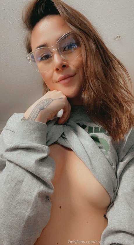 casspertheghxstfree pretty model images