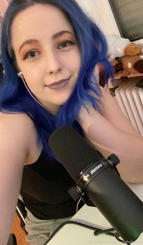 leorarose naked actress pictures