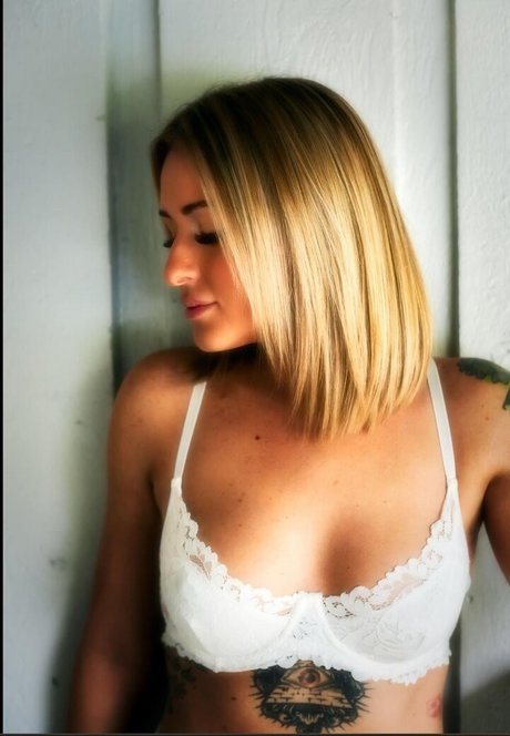 Robin Love pornstar sex photos