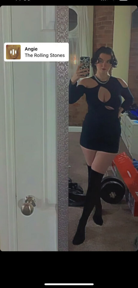 Alice S exclusive pornstar photo