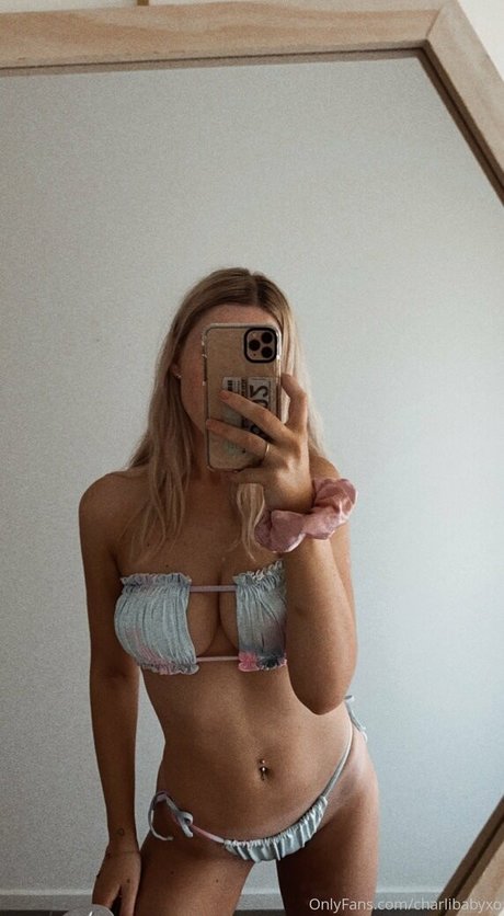 charlibabyxo hot pornstar pictures