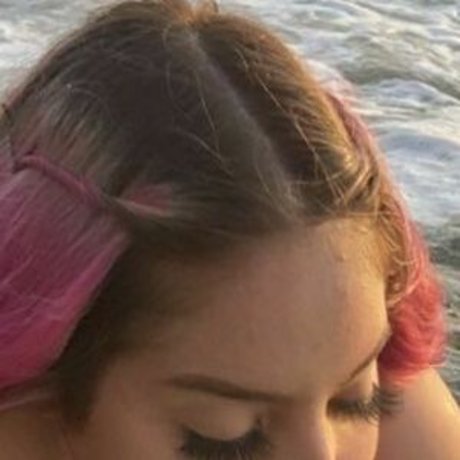 Shoneyy nude actress image