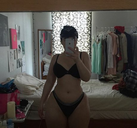 sadgalbri pornographic star img