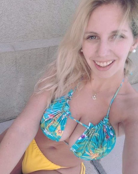 Maria Celeste model nudes photo