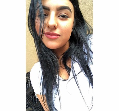 Charlotte Godoy star high quality picture