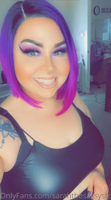 verysassystoner star nudes photo