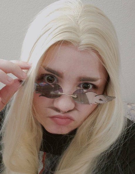 awoo exe best star photo