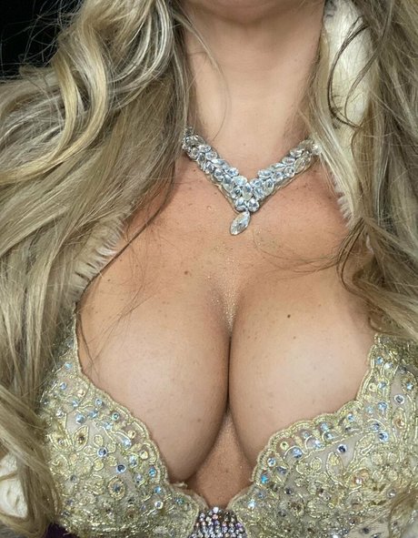 mariah r perfect actress image