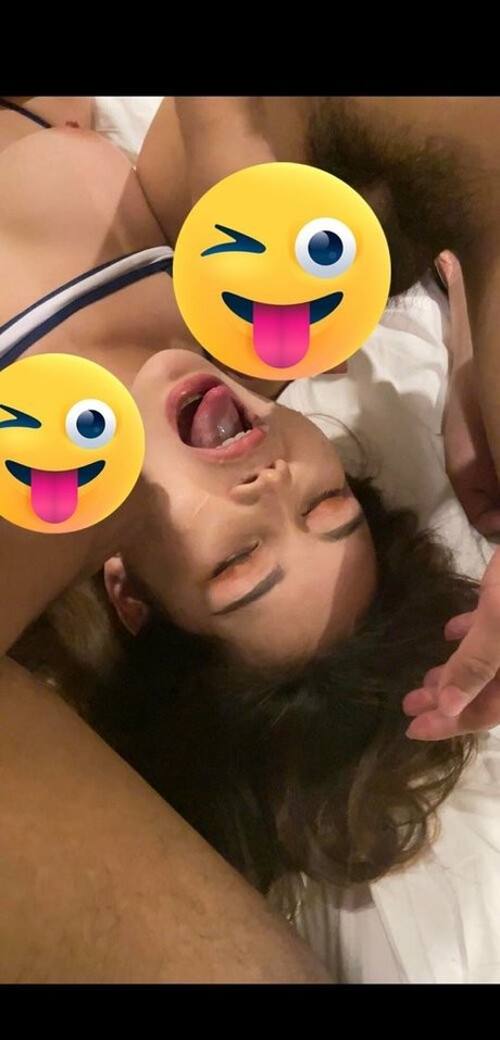 Atommie model beautiful photos