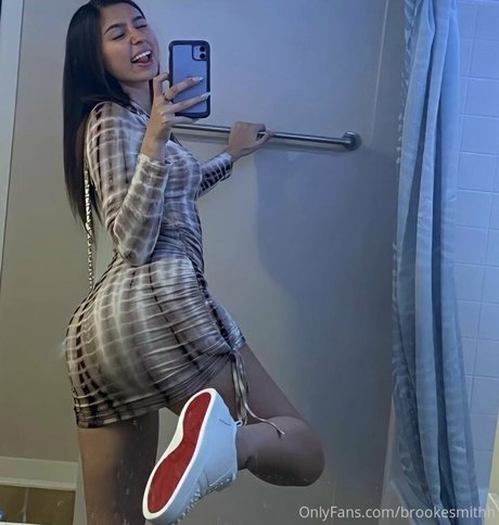 brookesmithh nice actress galleries