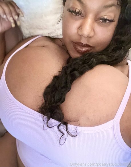 poetrystudios2020 model sexy photo