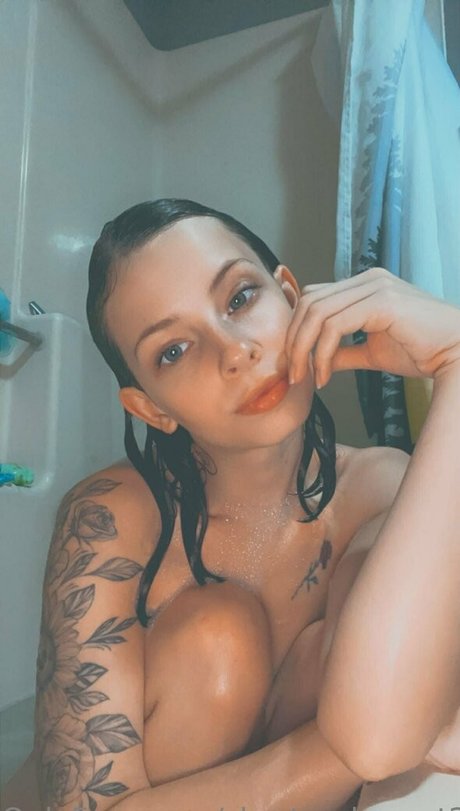 shortandsweet24 sexy actress image